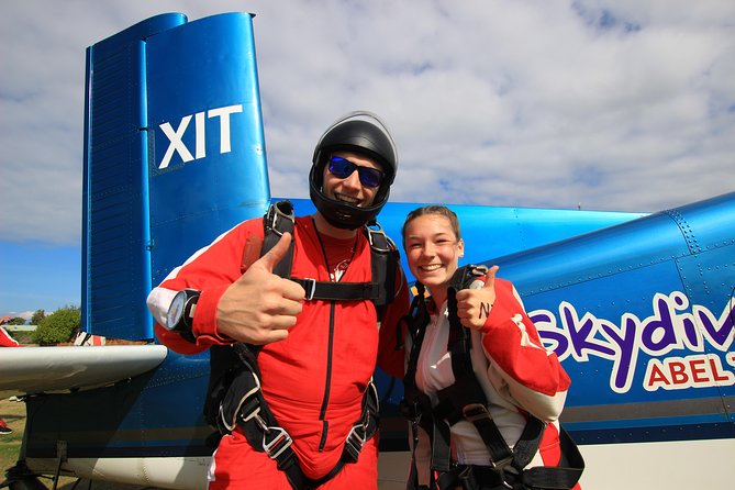 10,000ft Skydive over Abel Tasman with NZ's Most Epic Scenery - The both-islands perspective: what makes it different