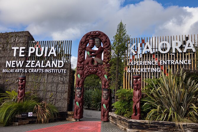2-Day Hobbiton, Rotorua, Waitomo Caves Tour from Auckland with Accommodation - Price and value: why $930.24 can still feel fair