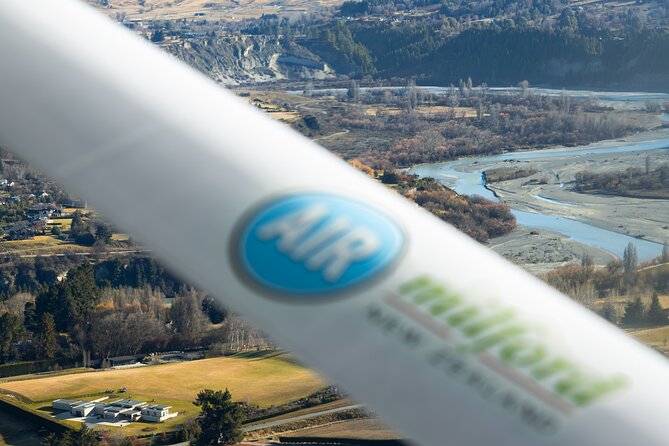 20 minute Queenstown Scenic Flight - The Pilot and the Safety Briefing: What “Good” Feels Like Here