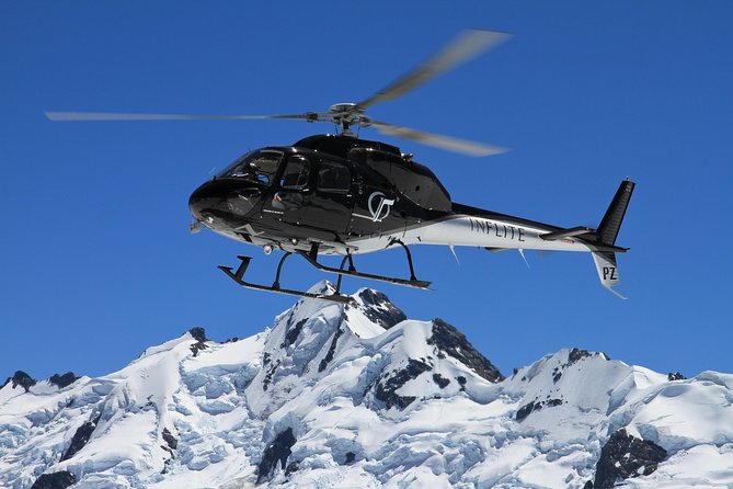 25-Minute Helicopter flight including an alpine landing - From Mount Cook Airport to the Tasman Valley: what you’ll actually see from above