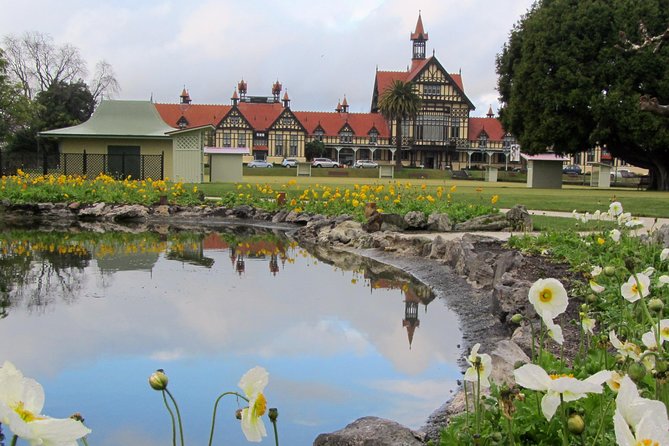 3 Day Bay Of Islands Tour from Auckland including Waitangi and Cape Reinga - Getting from Paihia back to Auckland: relaxing sightseeing, or just more road time