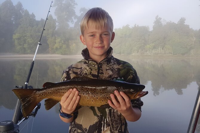 3-Hour Fishing Charter Experience at Franz Josef Glacier - Keeping trout and salmon, or catch and release