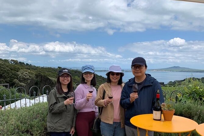 4.5-Hour Scenic Wine Tour with Private Guide & Up to 12 Tastings - Your final winery choice: Stoneridge, Kennedy Point, or Postage Stamp