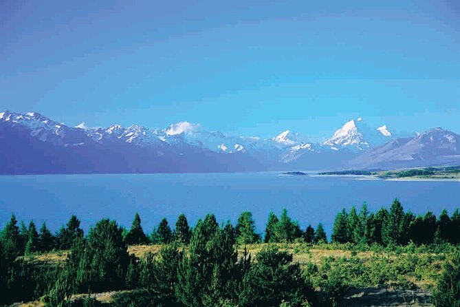 4-Day Great Southern Island Circle Tour from Christchurch - Day 1: Lake Tekapo, Mount Cook Village, the Lindis Pass, and Queenstown