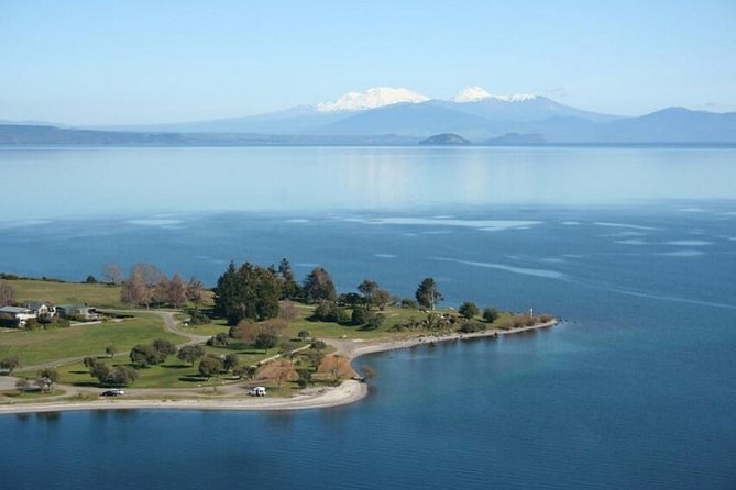 4-Day Wellington to Auckland via Rotorua Tour - Rotorua on your own: Government Gardens and an easy way to reset