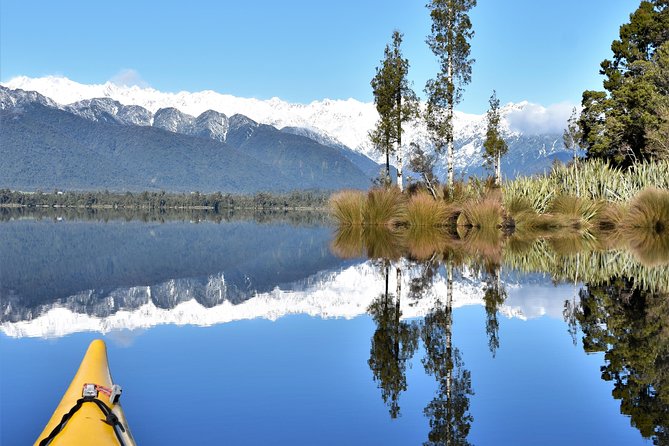 4-hour Lake Mapourika Kayak and Hike adventure, with Okarito Kiwi Sanctuary - Kayaking the Calm Water and Southern Alps Views