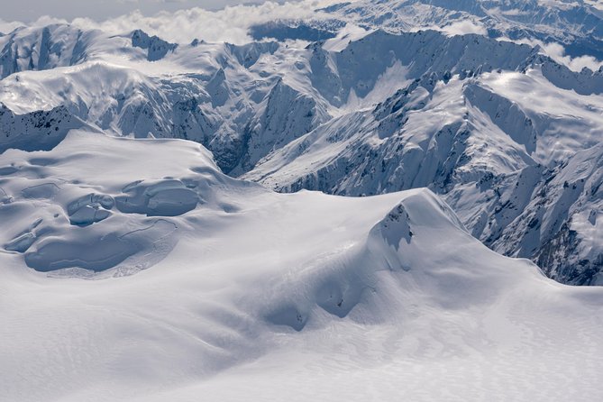 55 minute Grand Circle Ski Plane - Flying route: from Mount Cook Airport to the glaciers of the West Coast