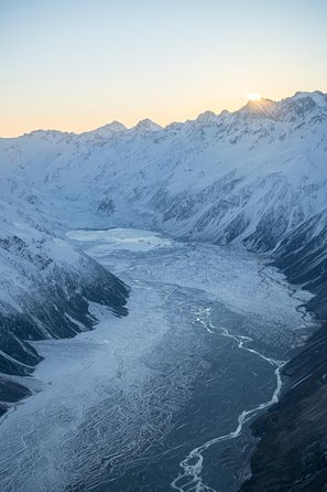 55 minute Grand Circle Ski Plane - Glacier snow landings: the moment the tour becomes real