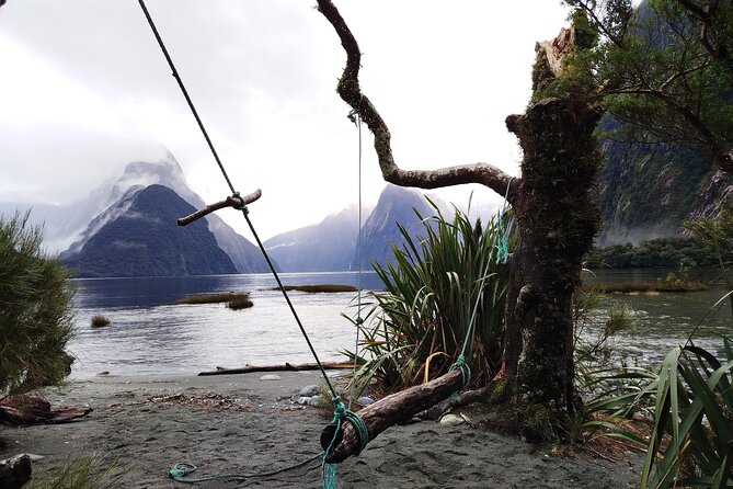 6 Day South Island New Zealand Private Tour from Auckland - Queenstown: gardens, gondola views, and picking your adrenaline level