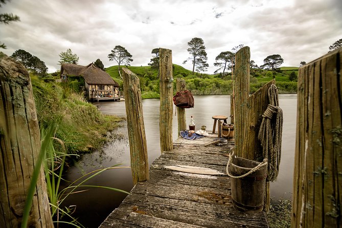 6hr Hobbiton Movie Set Tour - Departs Tauranga - McLaren Falls Park: the value of a real-world break