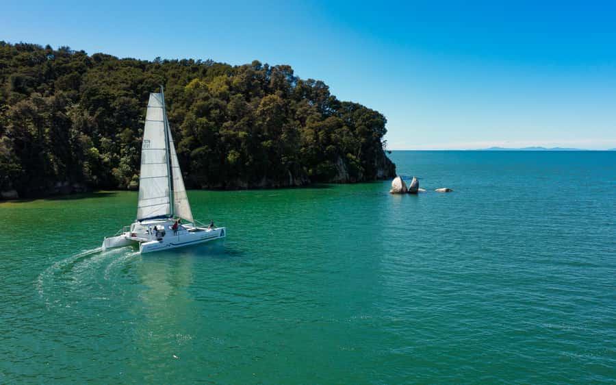 Abel Tasman National Park: Cruise, Walk & Sailing Tour - Crew and timing: what a 6-hour day feels like