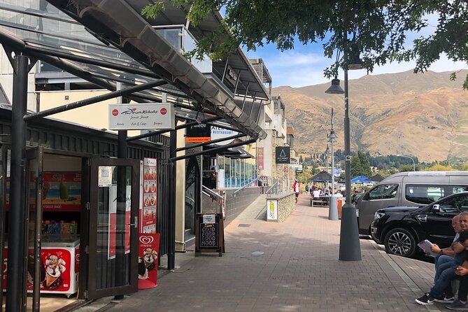 Arrowtown and Wanaka Highlights Tour from Queenstown - Cardrona Hotel Stop: Drink Included and a Photo That’s More Fun Than It Sounds