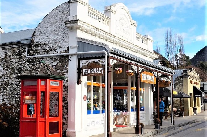 Arrowtown Wanaka Private Day Tour from Queenstown - Arrowtown walking time: preserved streets, Chinese settlement, and browsing