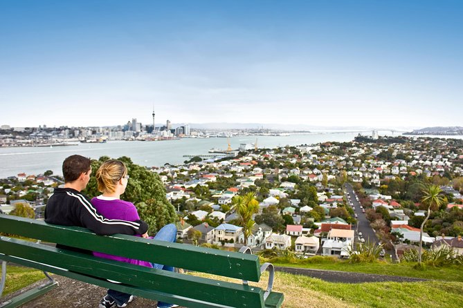 Auckland City Tour & Kumeu Wine Country Includes Wine Tastings & Lunch - City highlights first: getting your Auckland bearings without the stress