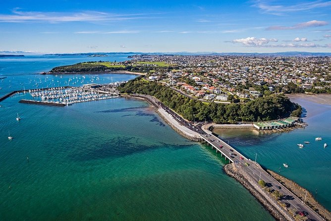 Auckland Coastal Experience - Small Group City & Beach Tour Incl. Wine Tasting - Key things that make this tour worth your time