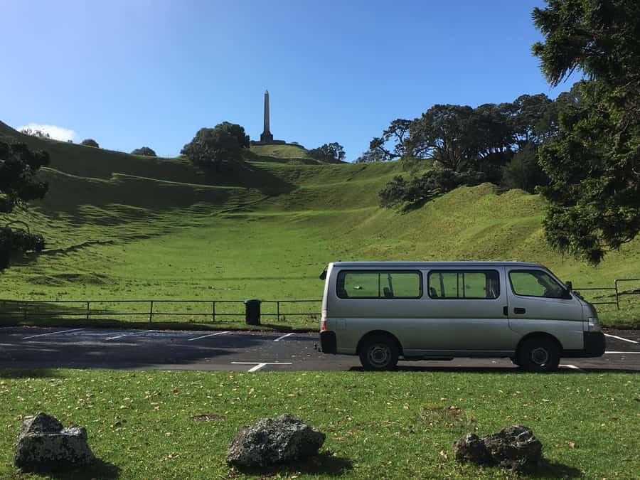 Auckland: Half-Day Auckland Volcanoes Tour - Mangere Domain: Where Break Time Feels Like Part of the Plan