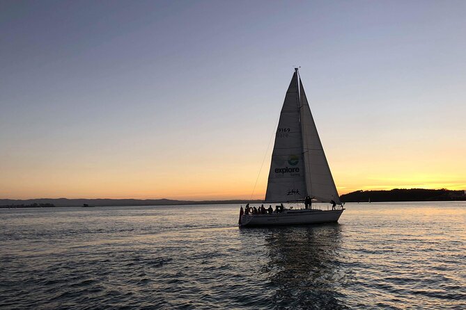 Auckland Harbour Sailboat Cruise Including Three Course Dinner - Who this sailboat dinner cruise is best for