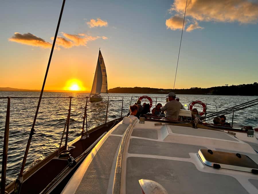Auckland: Harbour Sailing Cruise with 3-Course Dinner - Key Things That Make This Dinner Sailing Cruise Work