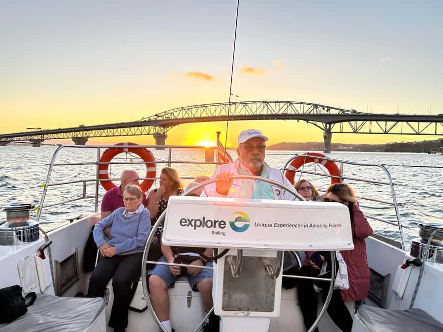 Auckland: Harbour Sailing Cruise with 3-Course Dinner - Boarding the Yacht: What 2.5 Hours Feels Like on a 50ft Sailboat