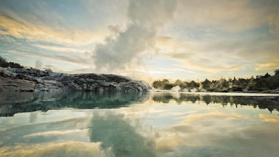 Auckland: Rotorua Highlights inc Wai O Tapu & Te Puia Tour - Timing, What to Pack, and How to Stay Comfortable