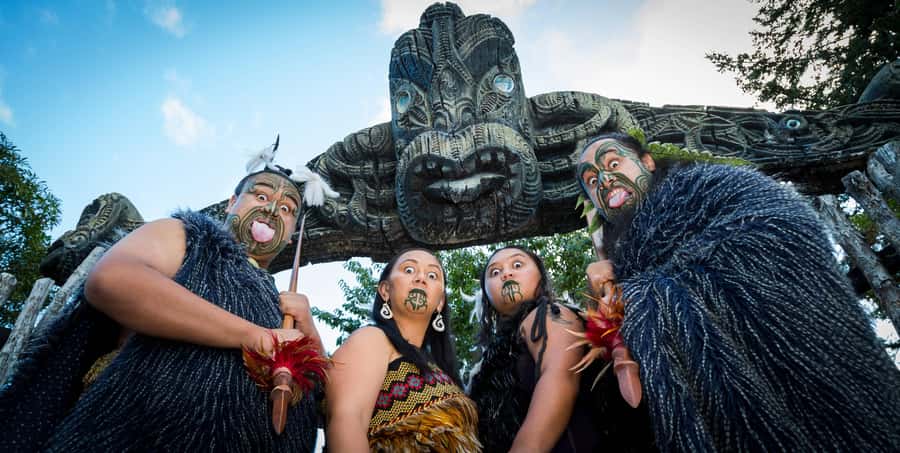 Auckland: Rotorua Māori Cultural & Geothermal Tour & Lunch - Mitai Māori Village hangi lunch: the earth-oven meal and what to watch for