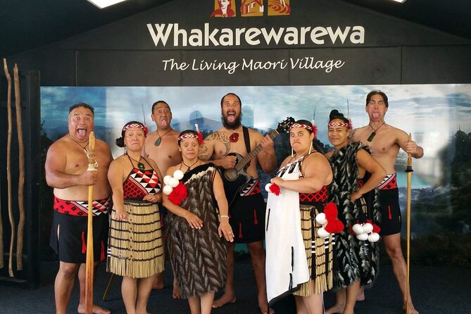 Auckland: Rotorua Māori Village, Waitomo Caves & Lunch - Waitomo Glowworm Caves: the silent boat ride moment