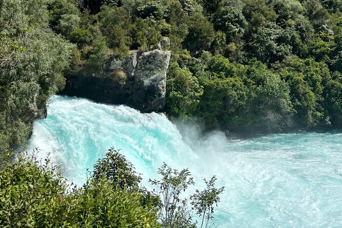 Auckland: Rotorua, Taupo, Waiotapu & Huka Falls Private Trip - Huka Falls: 30 minutes that still feel like a highlight