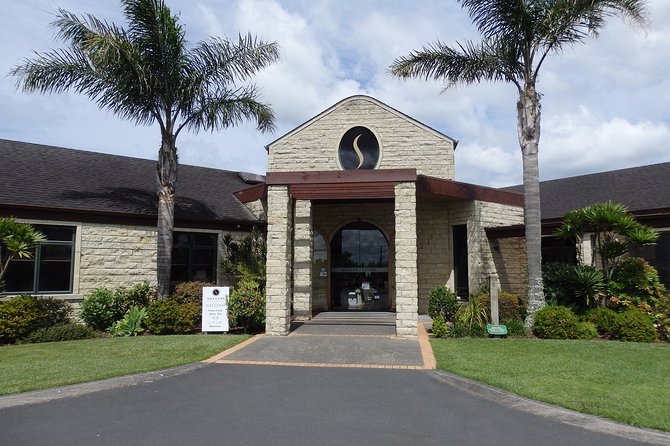 Auckland Scenic Day Tour Full-Day- 8 HOURS - Tamaki Drive and Ponsonby, Two Different Styles of Auckland