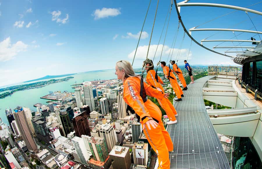 Auckland: Sky Tower SkyWalk - 192m High Edge Walk - Key things that make Sky Tower SkyWalk worth it