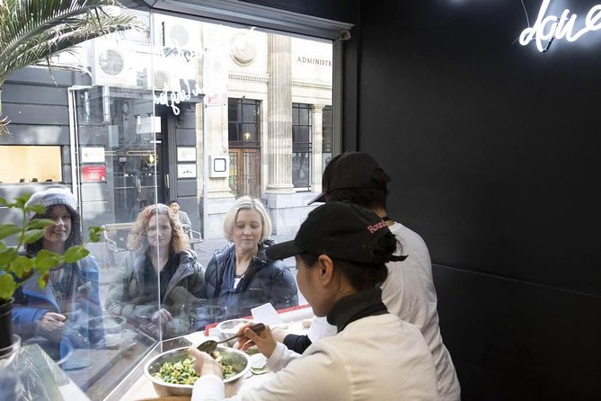 Auckland Small-Group Walking Tour with Treats - Town Hall and the Art Gallery: Landmarks You Can Read Like a Story