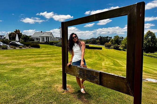 Auckland West Vineyard Tour with lunch and tastings incl - Who should book this Auckland West vineyard tour?