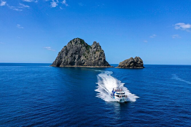Bay of Islands 2-Day Small Group Tour & Cruise from Auckland - Leaving Auckland at 6:30 am, with a small-group pace that feels easier