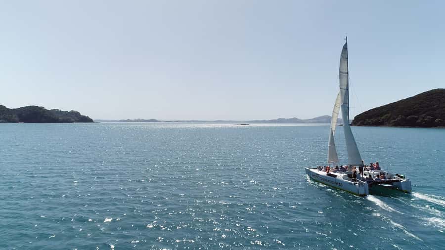 Bay of Islands 2-Hour Sundowner Evening Sailing Cruise - The quick Paihia stop and optional swim in a sheltered anchorage