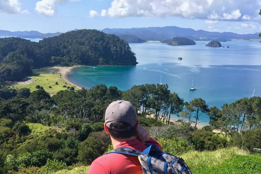 Bay of Islands: 4.5 Hour Day Cruise and Island Getaway Tour - Motu Kokako, Hole in the Rock: how the rock pass changes the whole day