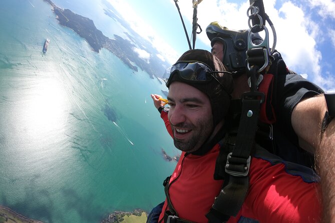 Bay of Islands: 9000ft Skydive - Getting There: Kerikeri Meeting Point, Paihia Pickup, and Cruise Port Stops