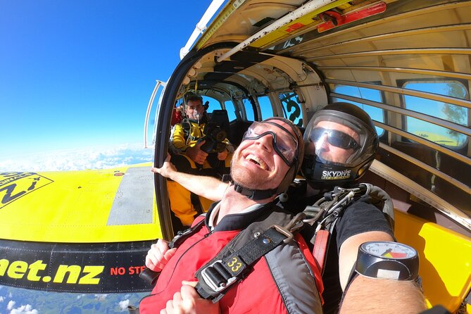 Bay of Islands: 9000ft Skydive - Who Should Book, and Who Should Reconsider