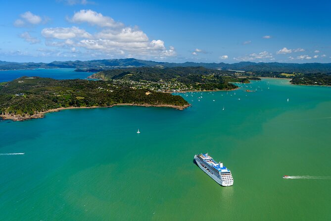 Bay of Islands Discovery Experience from Auckland incl. Hole In The Rock Cruise - Price and value: what $650.98 buys you (and what it doesn’t)
