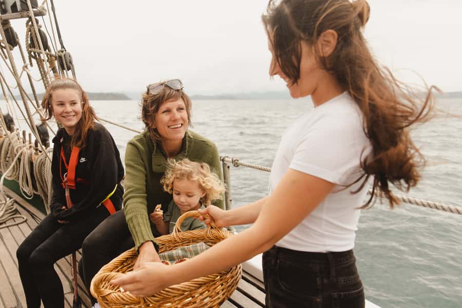 Bay of Islands: Full-Day Tall Ship Sailing Excursion - Meet R. Tucker Thompson, a Tall Ship Built in the Classic Working Tradition