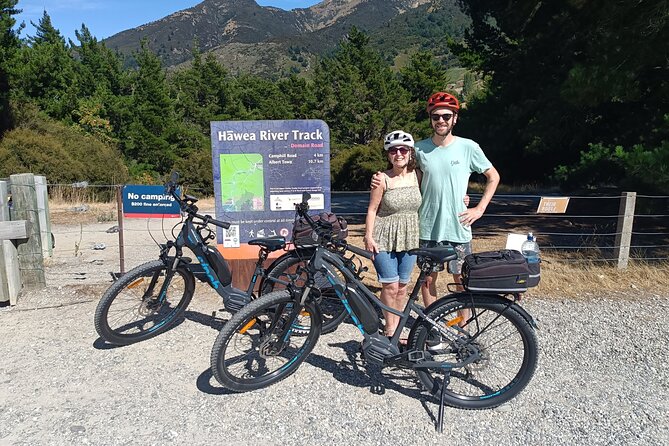 Bike the Wanaka and Hawea Trails - Albert Town break and the food stop plan you can count on