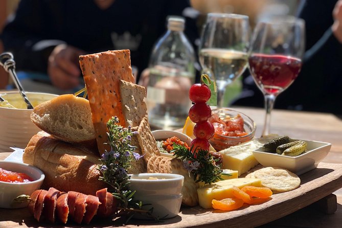 Bike & Wine Tour: Arrowtown to Valley of the Vines - Price and value: what you pay for, and what you control