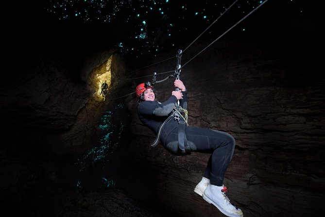 Black Water Rafting Experience Waitomo Caves Tour - Ruakuri Cave blackwater rafting: what you actually do