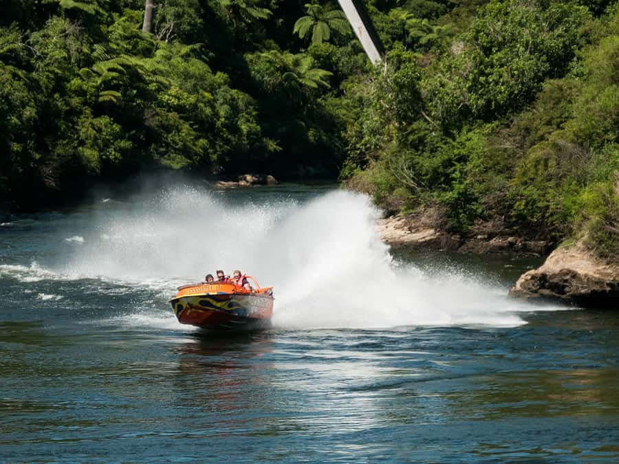 Cambridge: Waikato River 45-Minute Extreme Jet Boat Ride - Key things to know before you hit the throttle