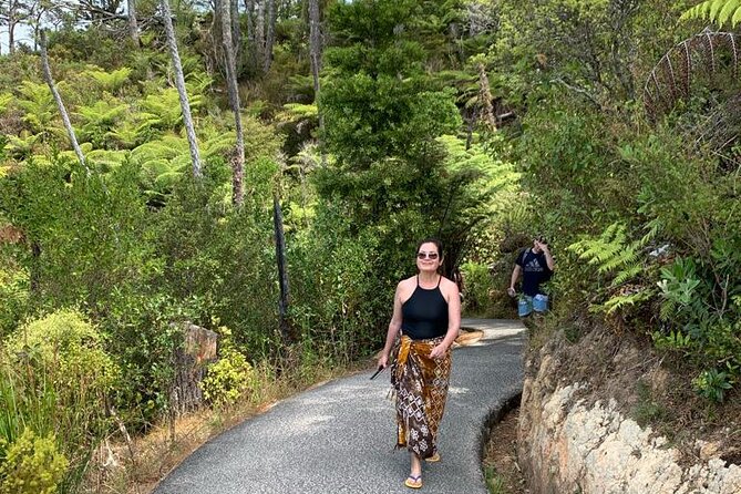 Cathedral Cove and Hot Water Beach Scenic Day Tour from Auckland - Price and value: convenience plus tide-smart coordination