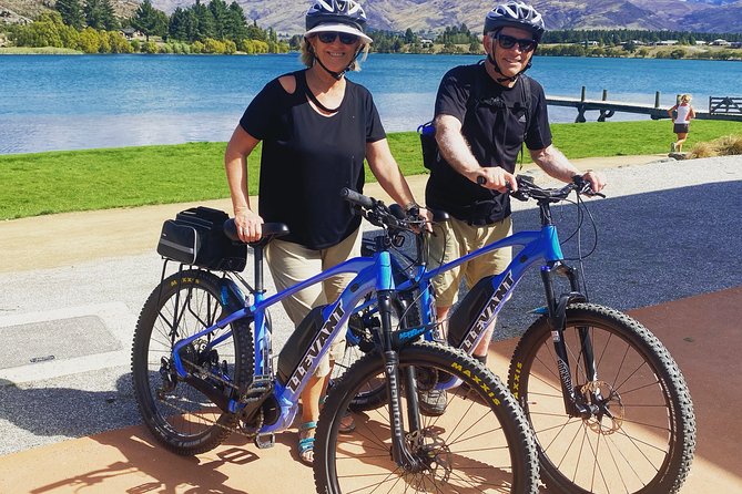 CHP Bike Rentals Cromwell - The fleet: LLEVANT e-mountain bikes and Trek Roscoe 7