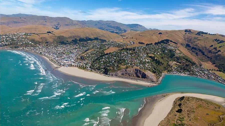 Christchurch: 20-Minutes City Helicopter Flight - Botanical Gardens and the Real Meaning of All Those Parks