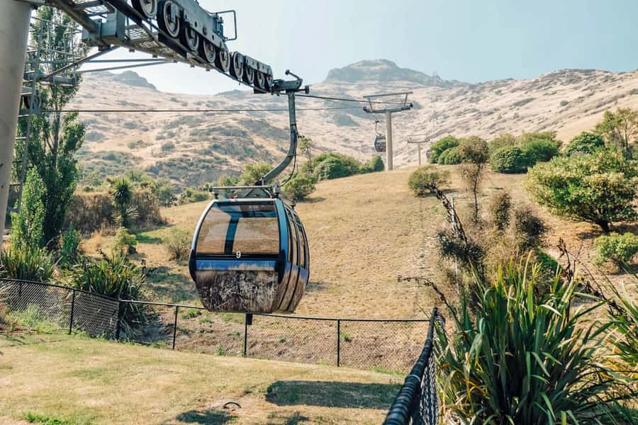 Christchurch: Gondola Ticket and Punt Ride on the Avon River - Practical Tips: Warmth, What to Bring, and Getting Comfortable