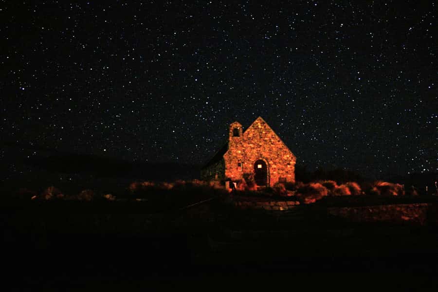 Christchurch: Lake Tekapo Stargazing & Mount Cook 2-Day Tour - Day 1: Christchurch to Lake Tekapo, with Mount Cook and Hooker Valley in between