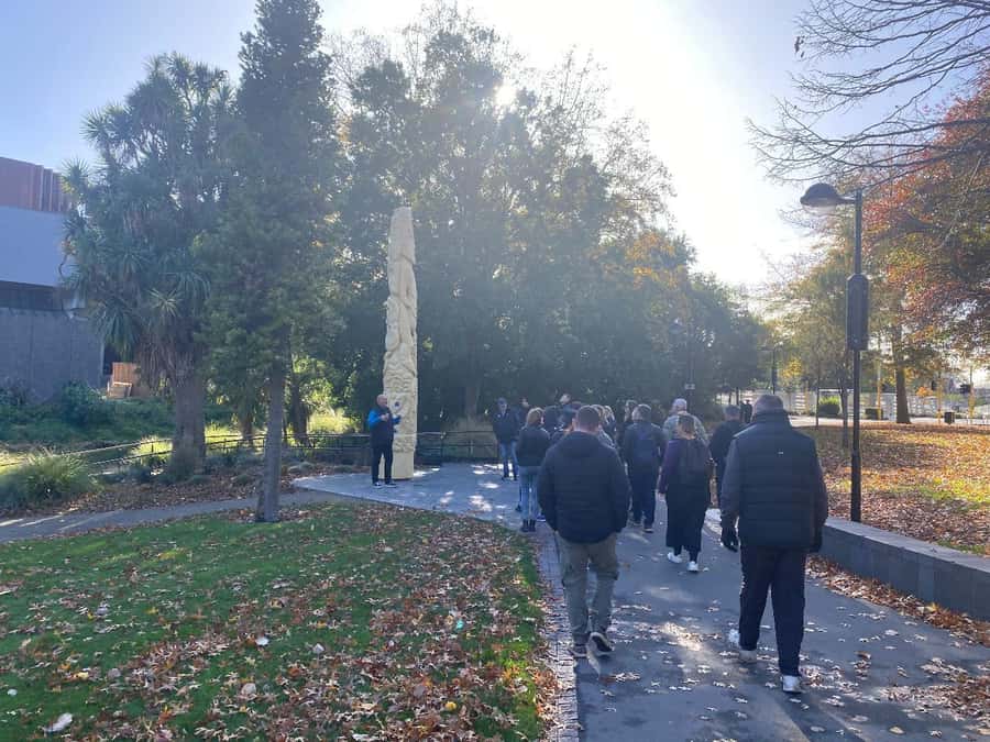 Christchurch: Ōtautahi Meander Walking Tour with Tastings - Starting at the Bridge of Remembrance, Then Getting Oriented Fast