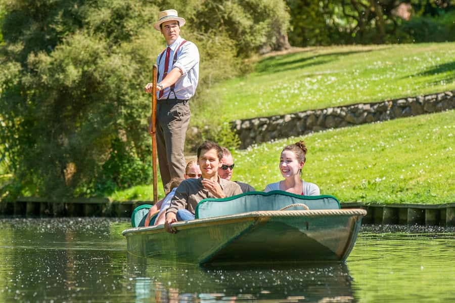 Christchurch Tram City Tour & Punting Combo - The Stops That Actually Matter: Hagley Park, Canterbury Museum, Botanic Gardens, and More