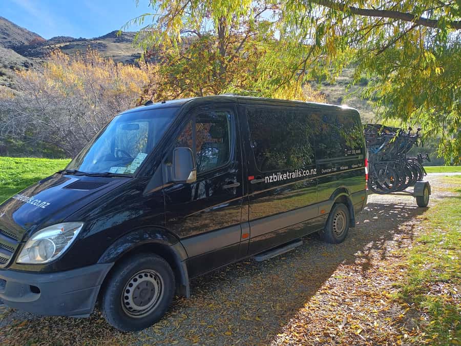Cromwell: Lake Dunstan Trail Bike Rental and Luxury Shuttle - Key things I’d plan around